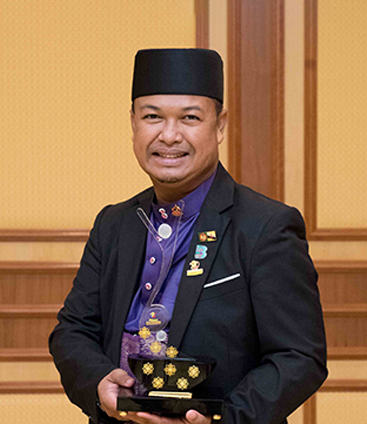 http://hbk.gov.bn/Images1/anugerah2022/aziz.png