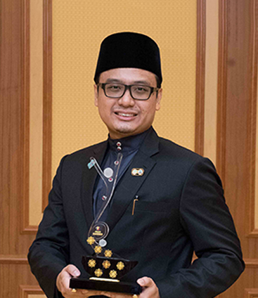 http://hbk.gov.bn/Images1/anugerah2022/dr%20hilmy.png