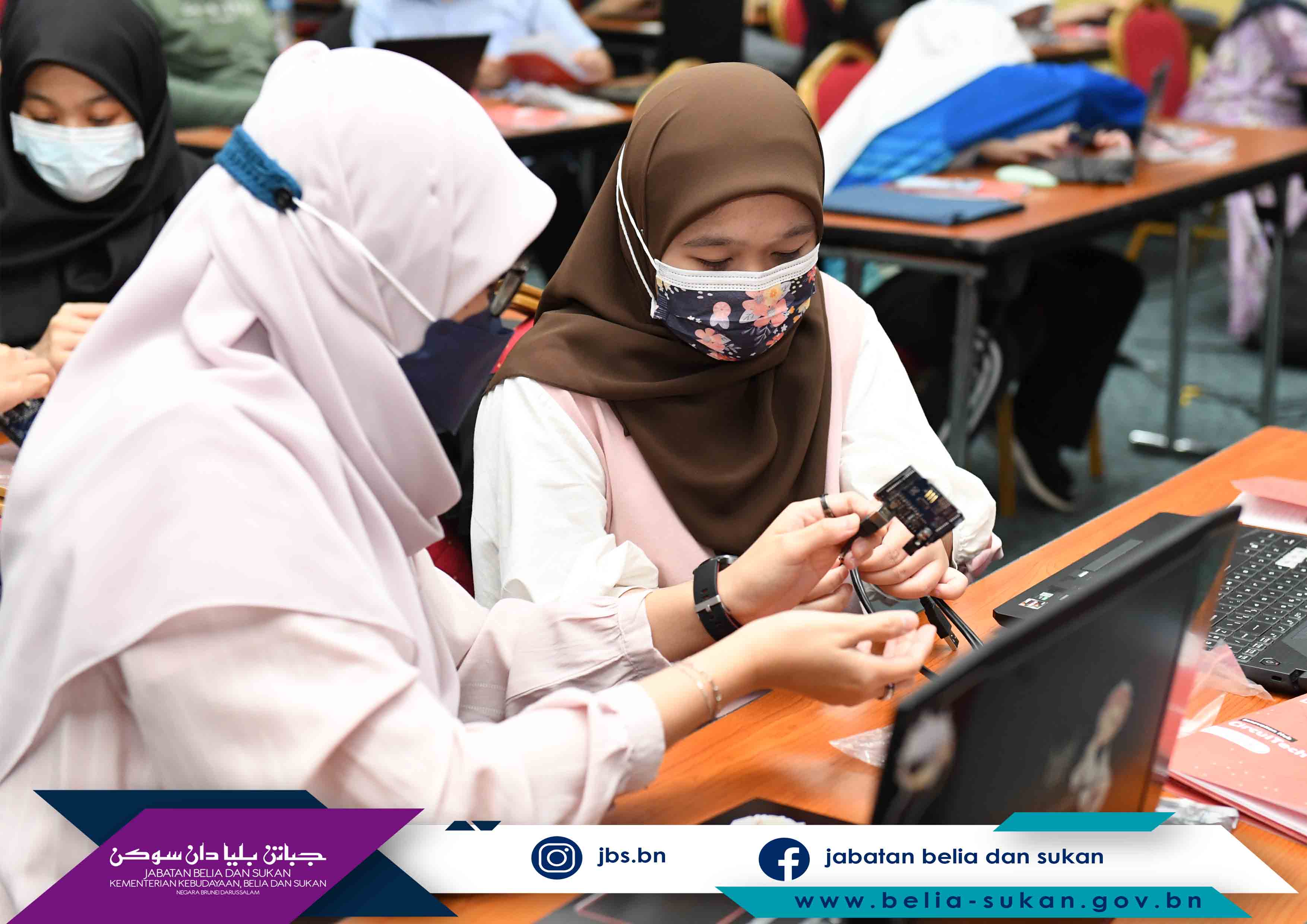 http://hbk.gov.bn/SiteCollectionImages/Lists/Berita/AllItems/ND5_3116.jpg